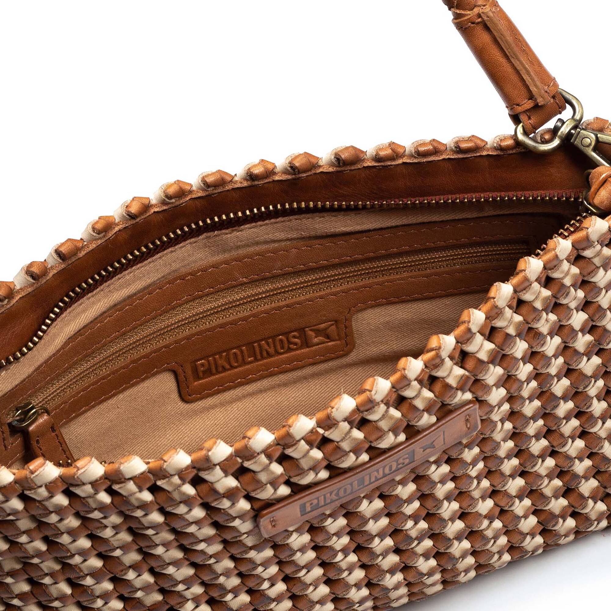Damska torebka typu crossbody z plecionej skóry - BRANDY