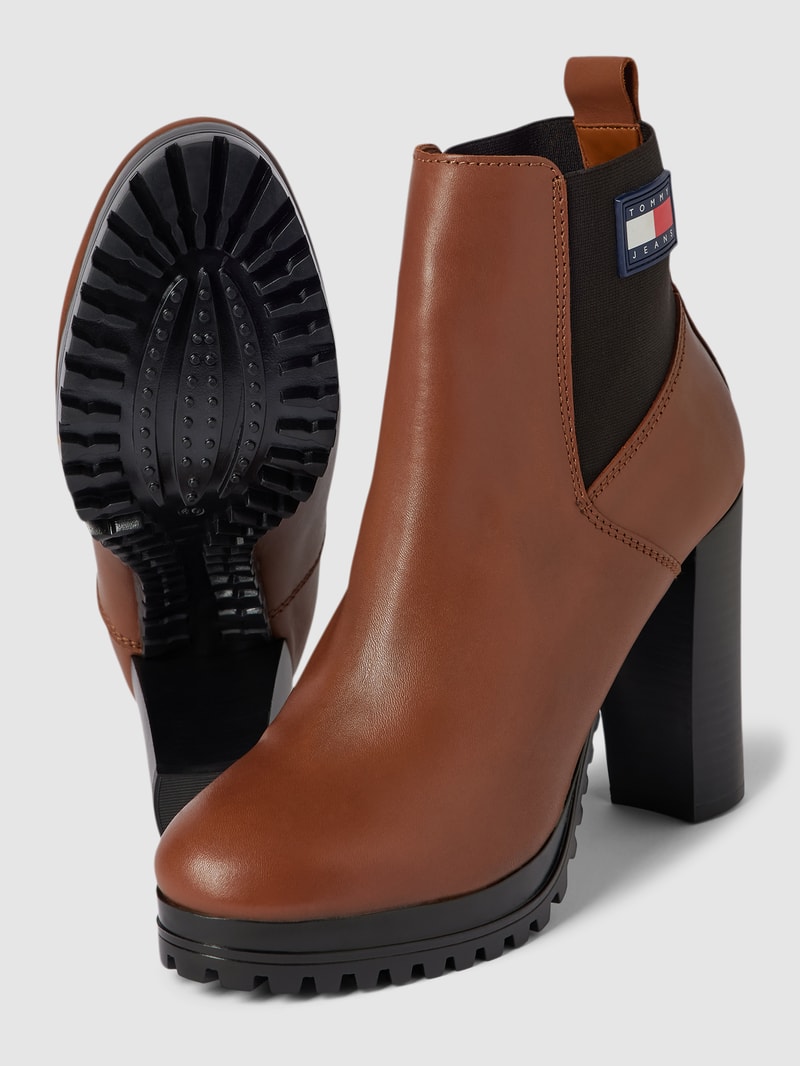 Stiefeletten aus Leder-Mix in cognac