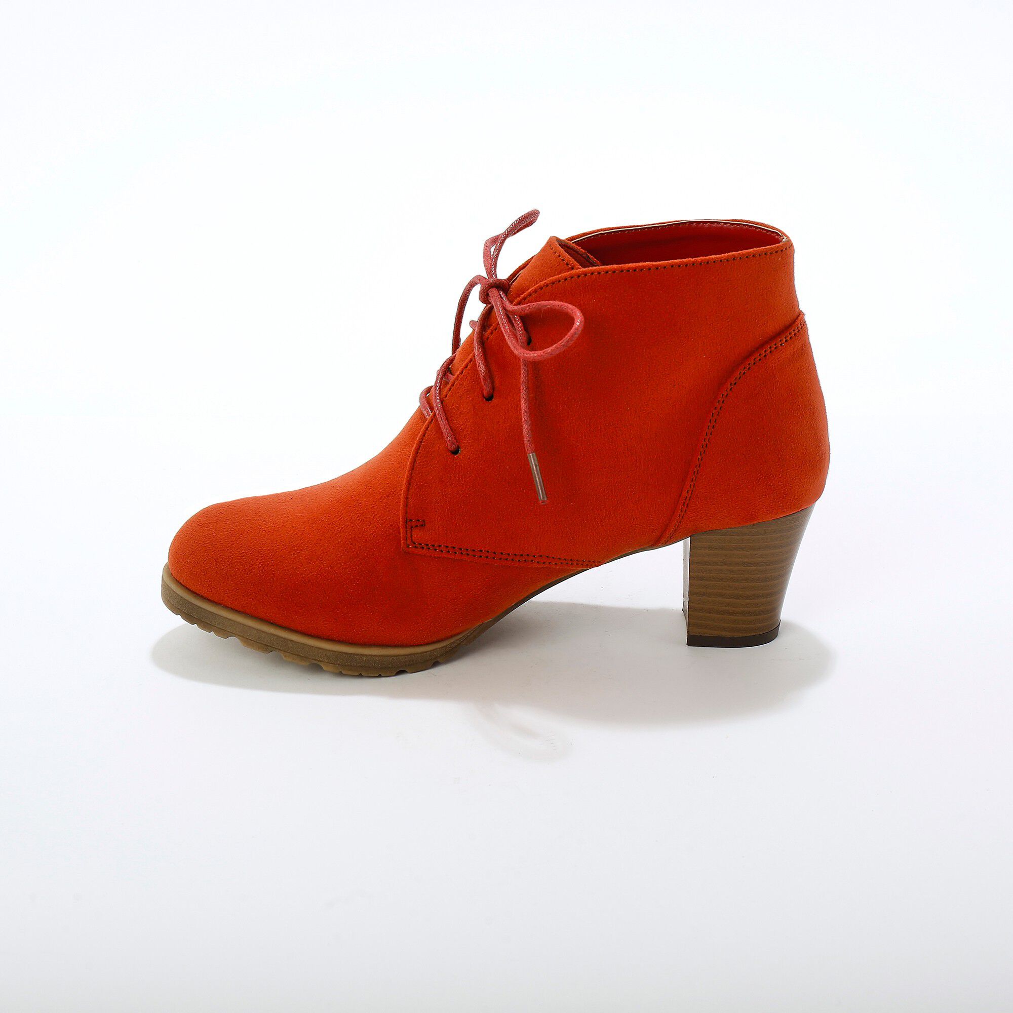 Low-boots à talon effet bois