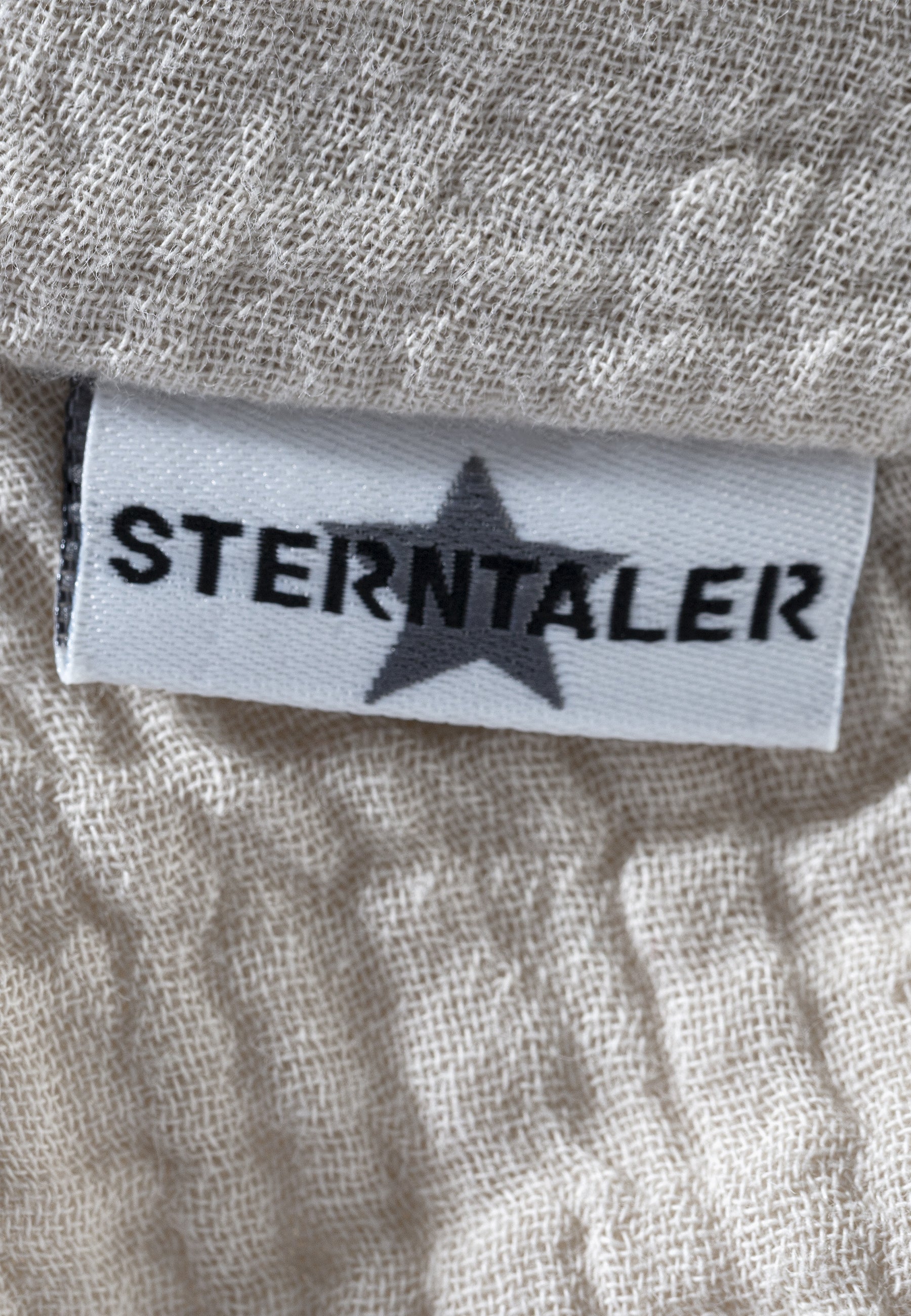 Schirmmütze mit Nackenschutz in versch. Unifarben