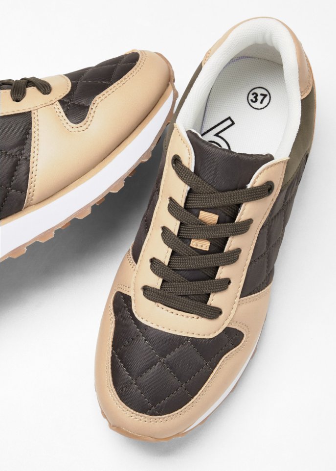 Sneaker