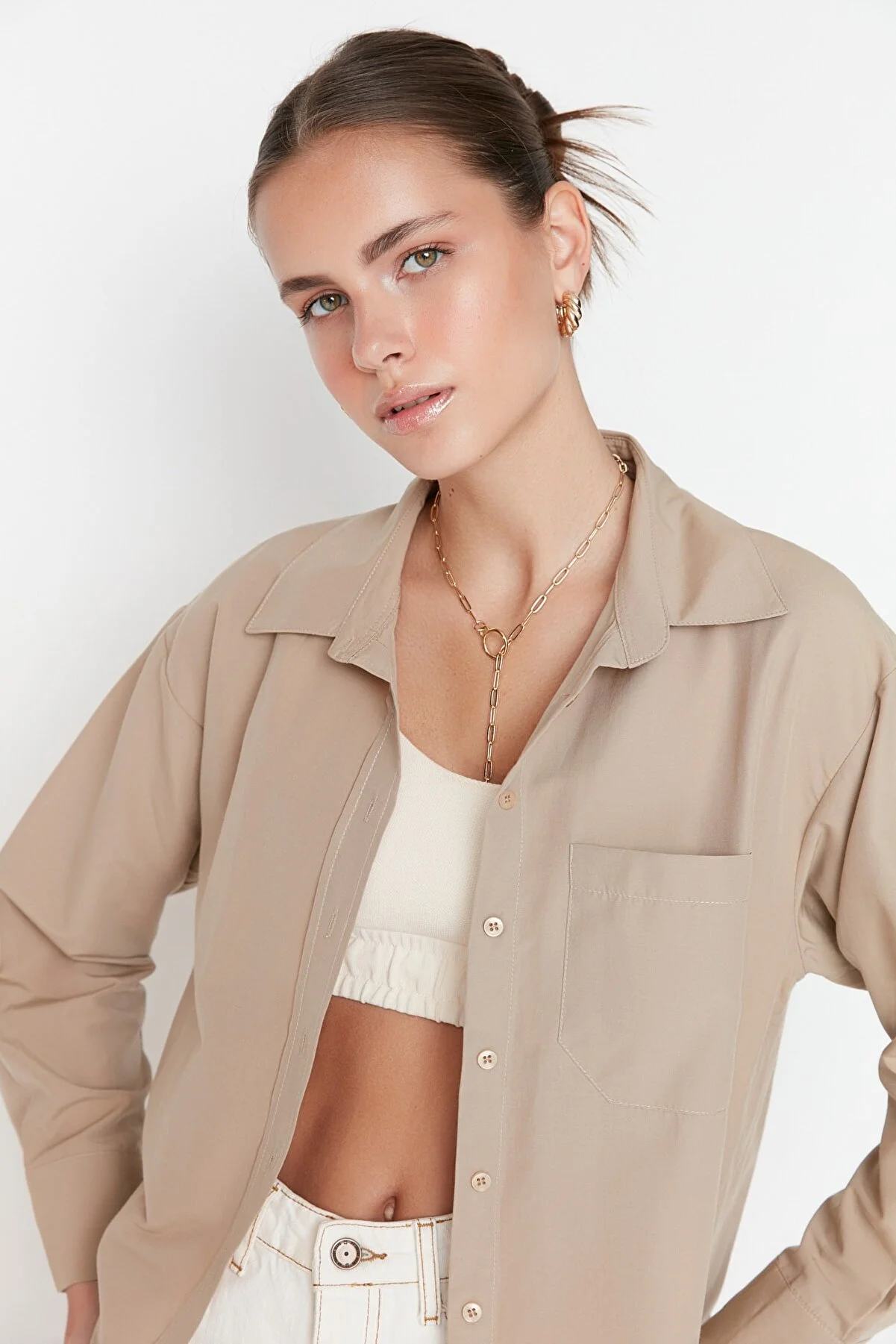 Trendyol Collection  Nerzfarbenes Boyfriend-Hemd mit weitem Schnitt und gewebter Baumwolle TWOAW20GO0115