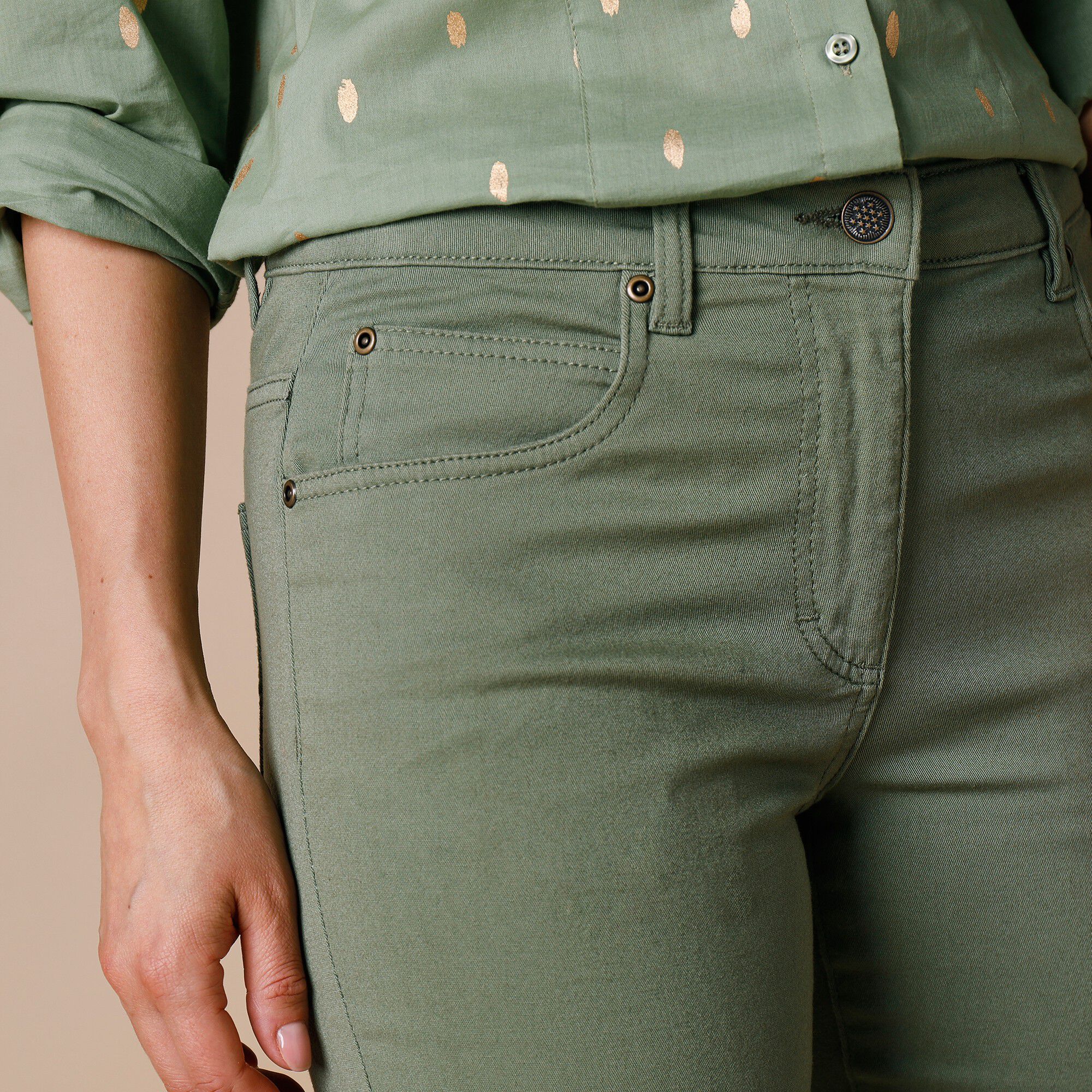 Pantalon sculptant coupe 5 poches