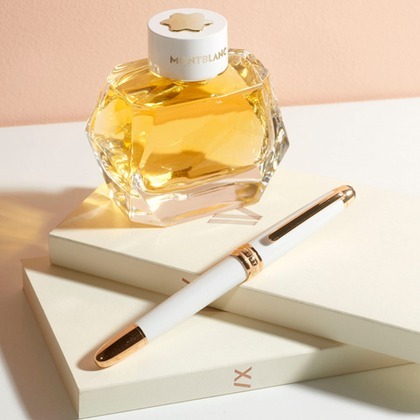 Montblanc Signature Absolue Eau de Parfum Spray