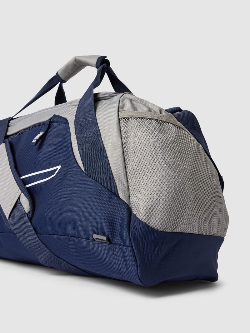 Sporttasche mit Label-Details in marineblau