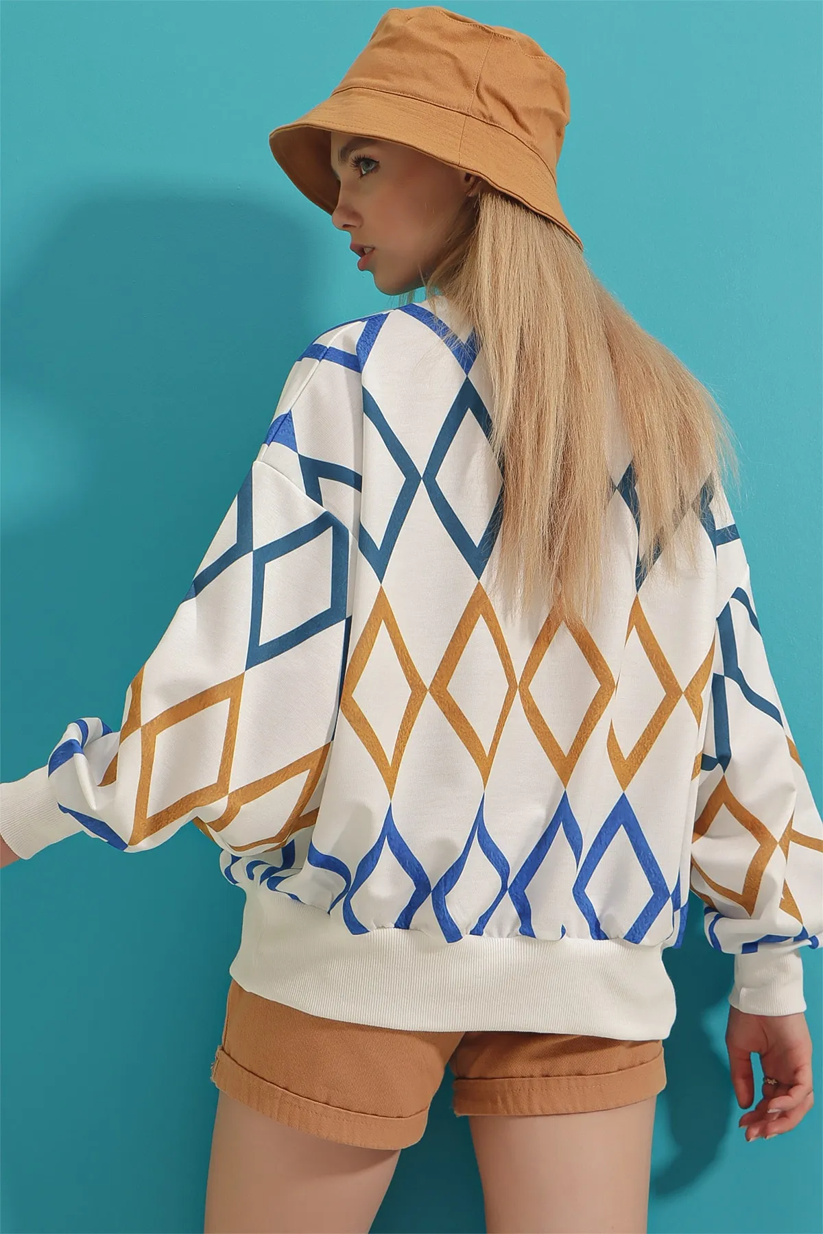 Trend Alaçatı Stili  Sweatshirt - Mehrfarbig - Oversized