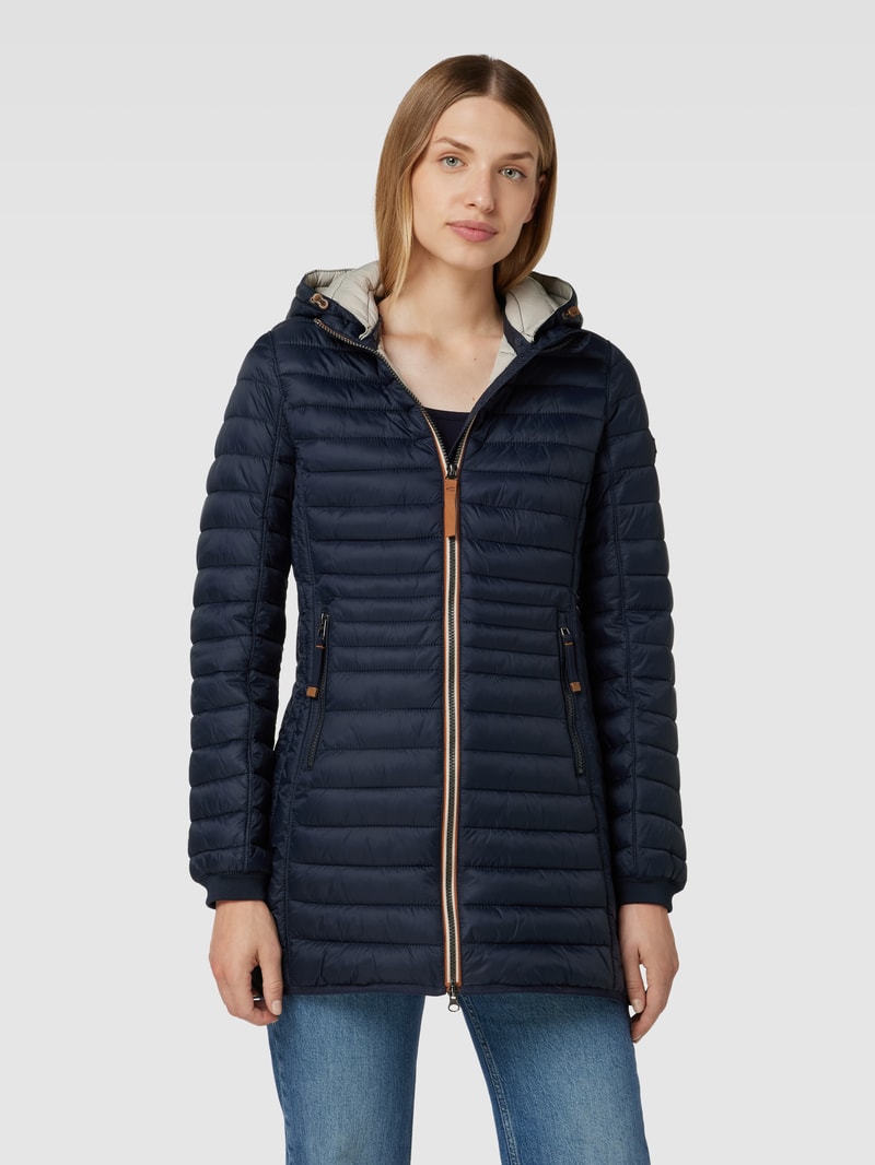 Steppjacke mit Label-Detail in marineblau