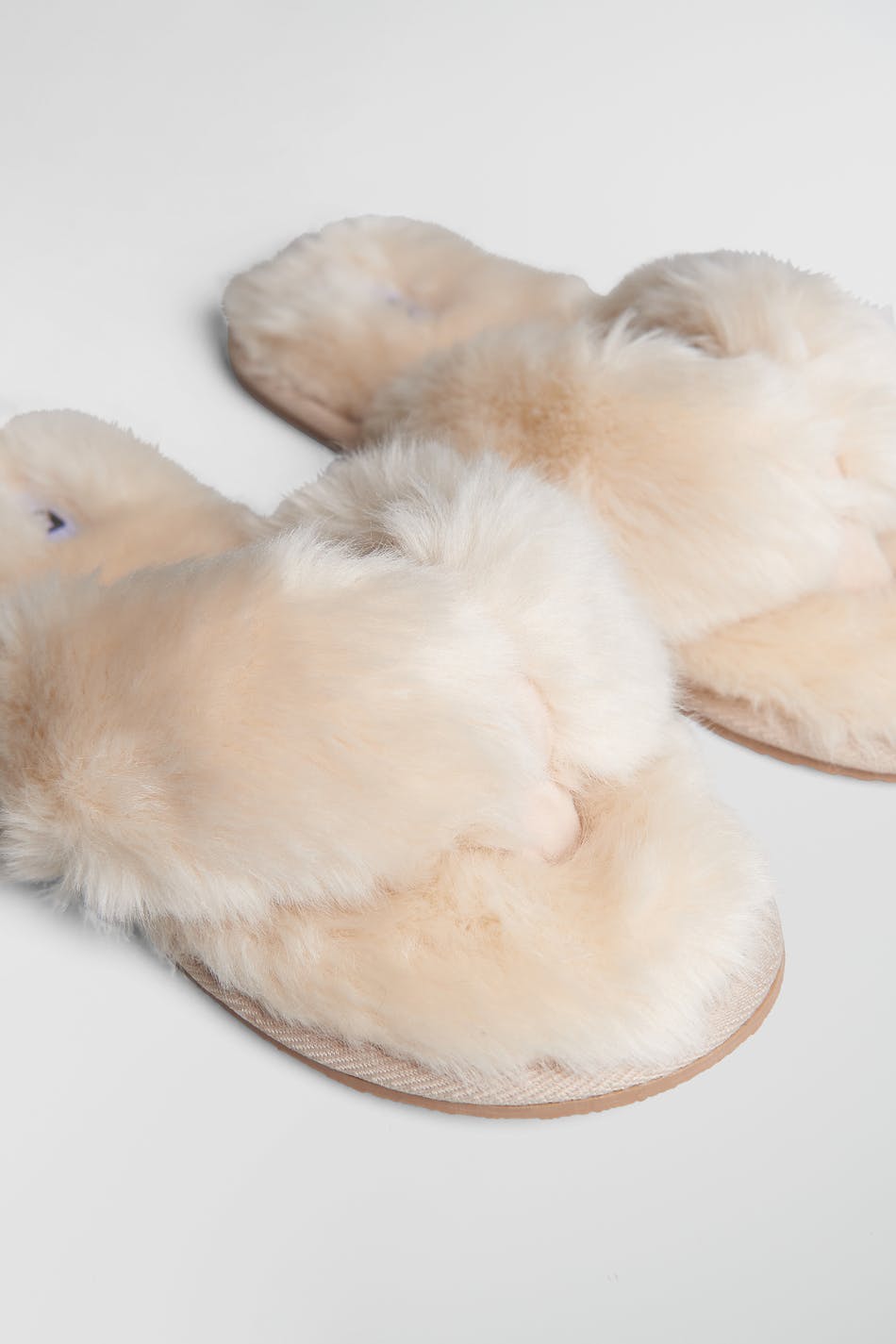 Faux fur flip-flop sandals