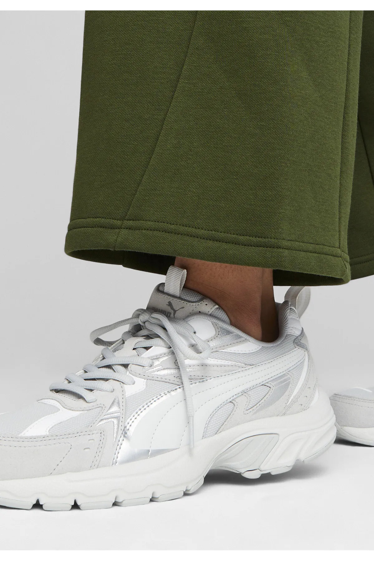 Puma  Sneaker „Milenio Tech“ aus Wildleder