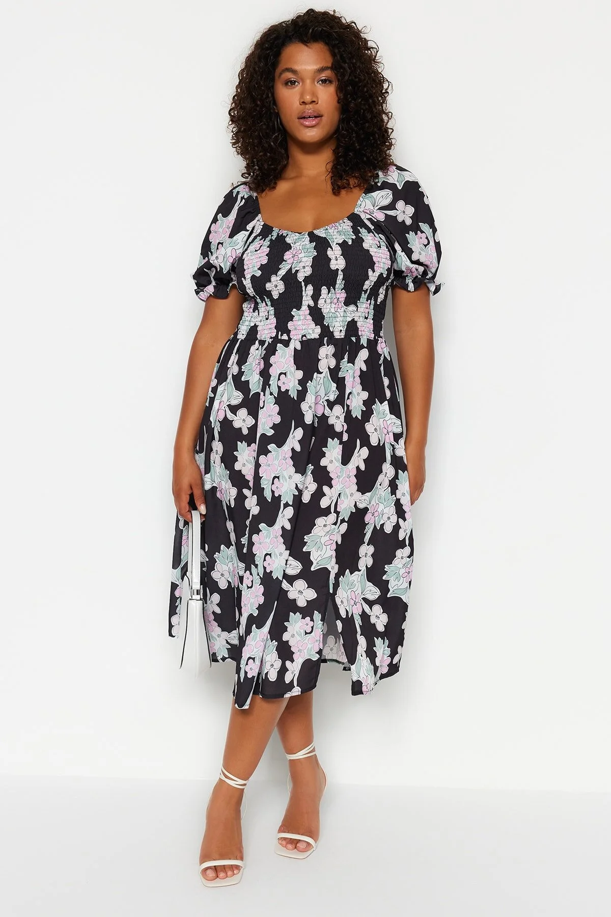 Trendyol Curve  Mehrfarbiges gewebtes Kleid mit Blumenmuster TBBSS23AH00213