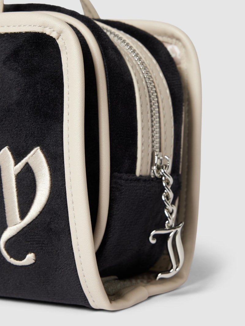 Kosmetiktasche mit Label-Stitching Modell 'IRIS' in schwarz