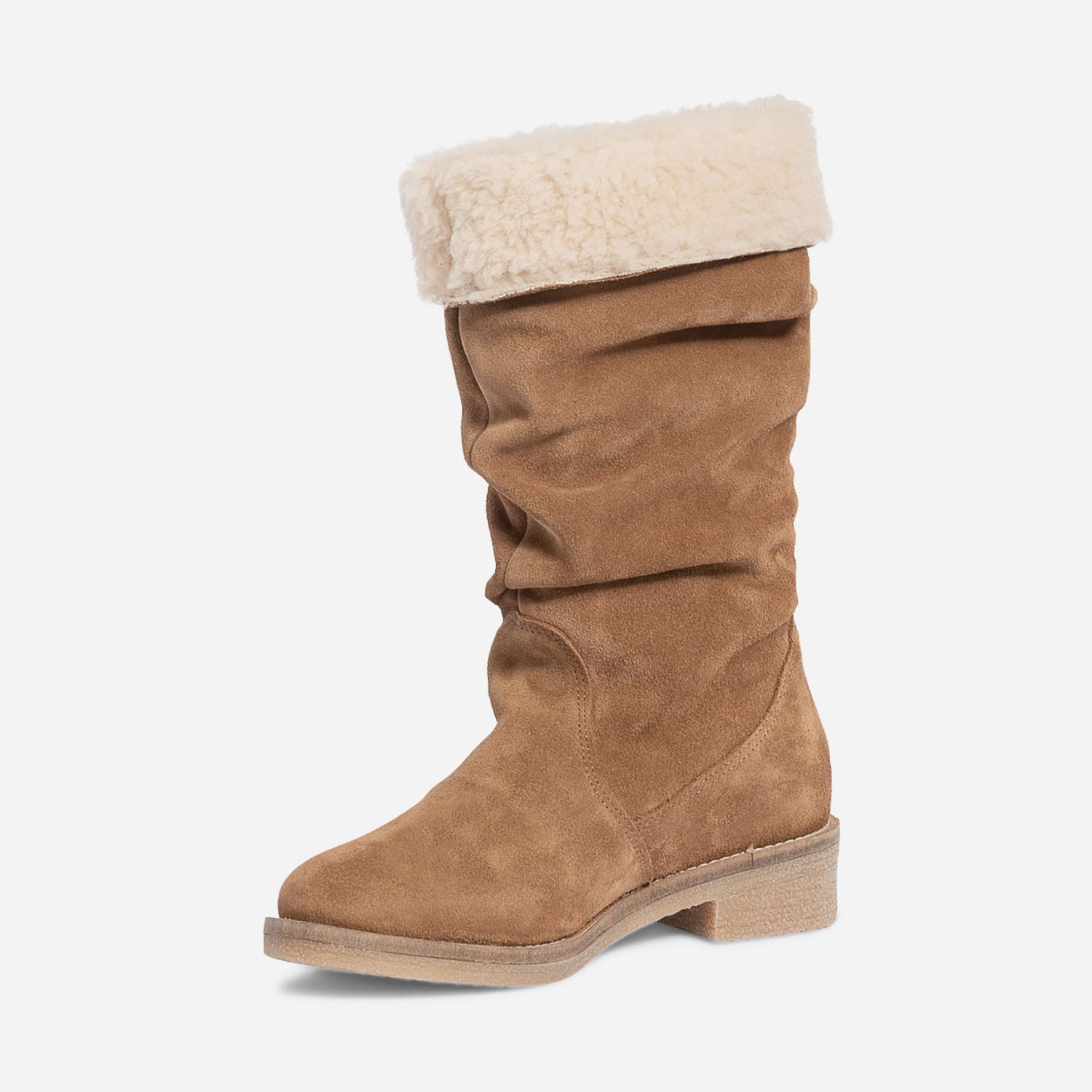 Botte camel en cuir velours éco-conçu plissé et fourré
