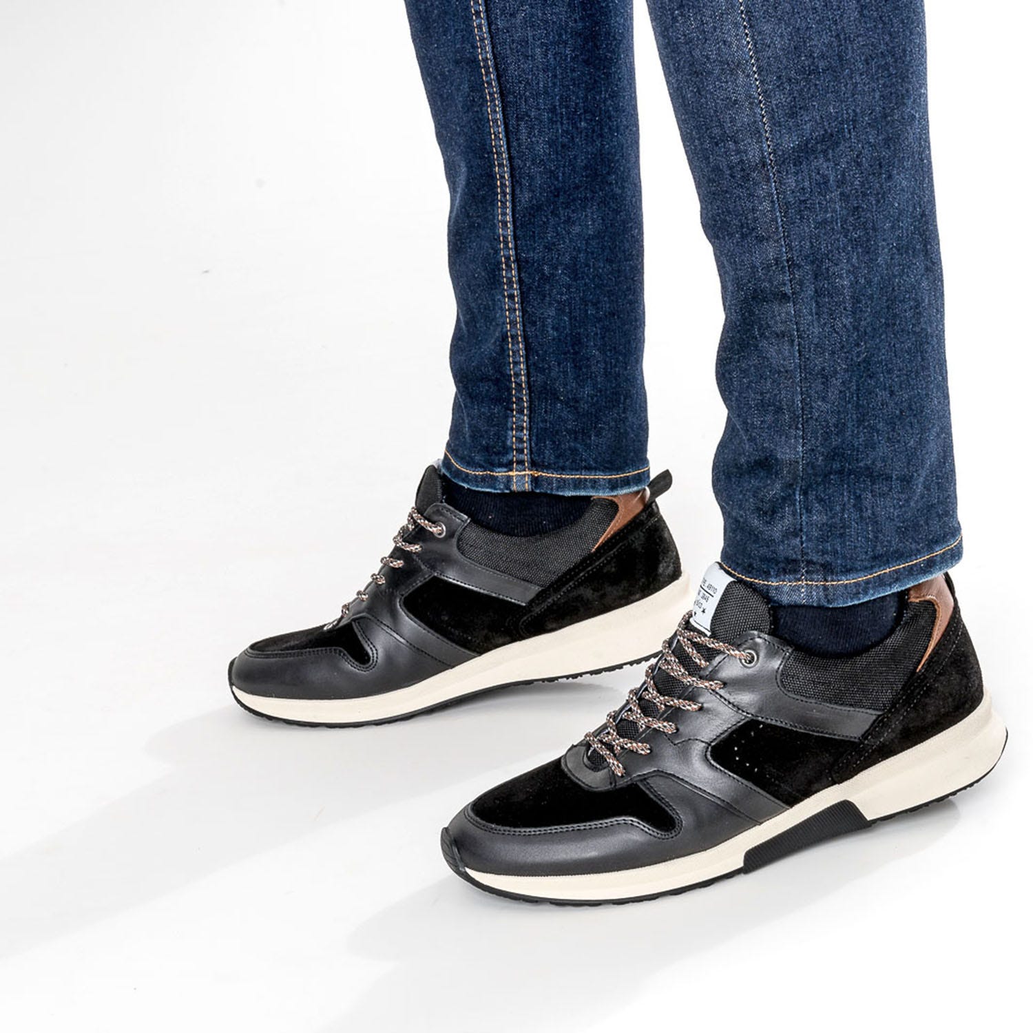 Tennis noire en cuir bi matière