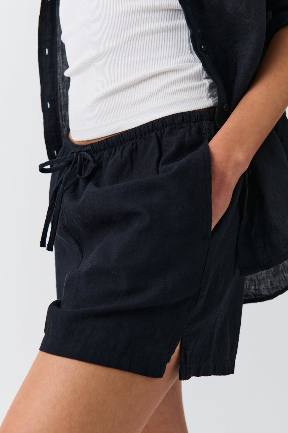 Relaxed linen blend shorts
