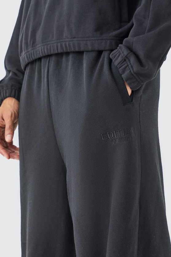 Jogginghose mit extrem weitem Bein