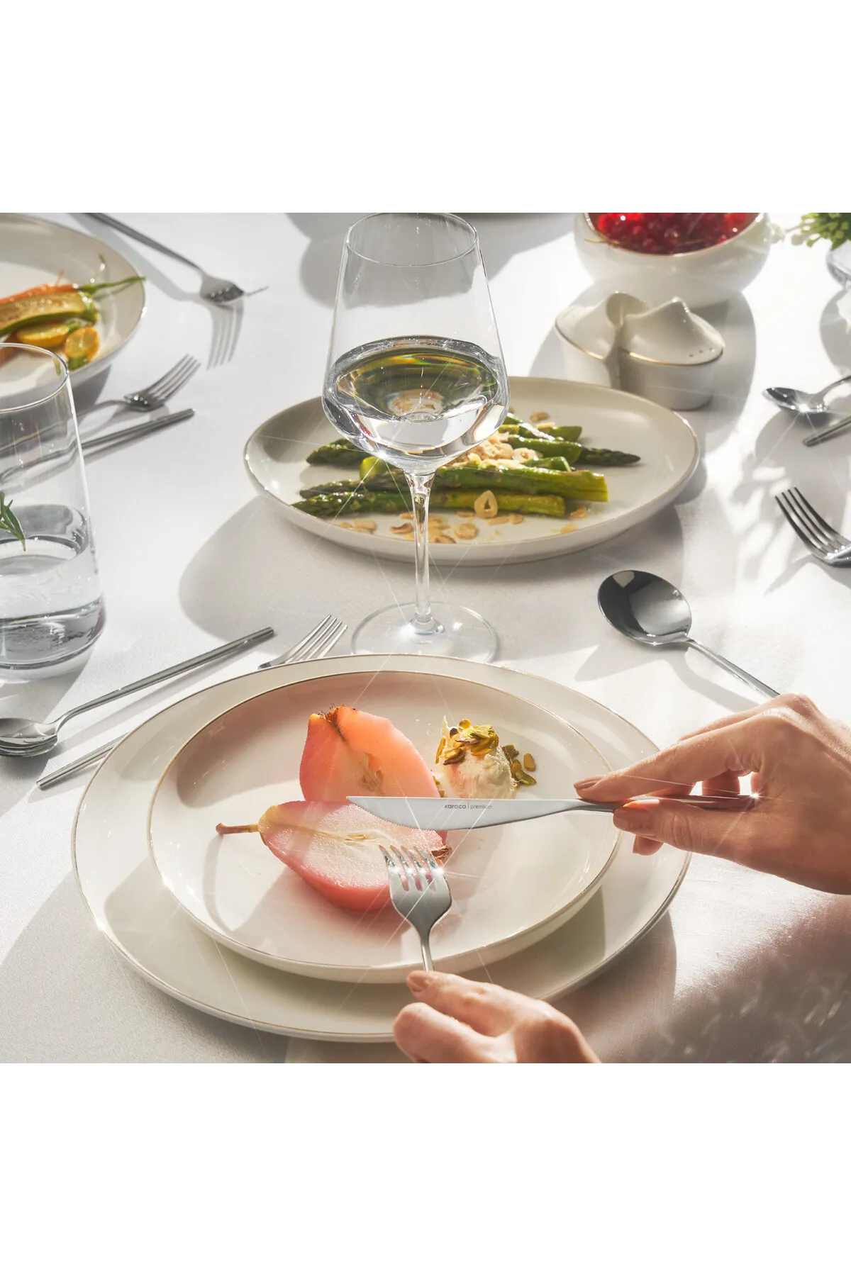 Karaca  Mild 84 Teilig 316+ Premium 12 Personen Box Besteck Set, 18/10, Rostfrei