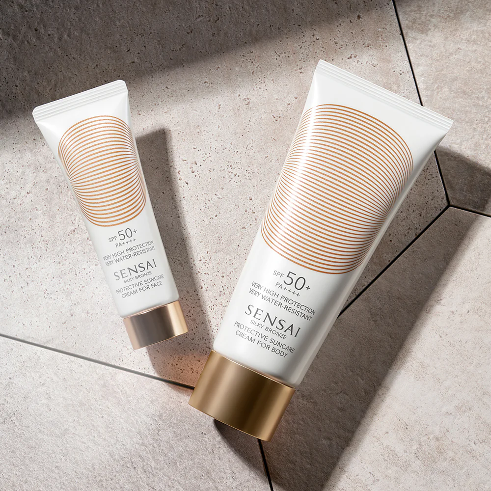 Crema solar protectora Silky Bronze para el rostro SPF50+ - Crema solar facial de alta protección.