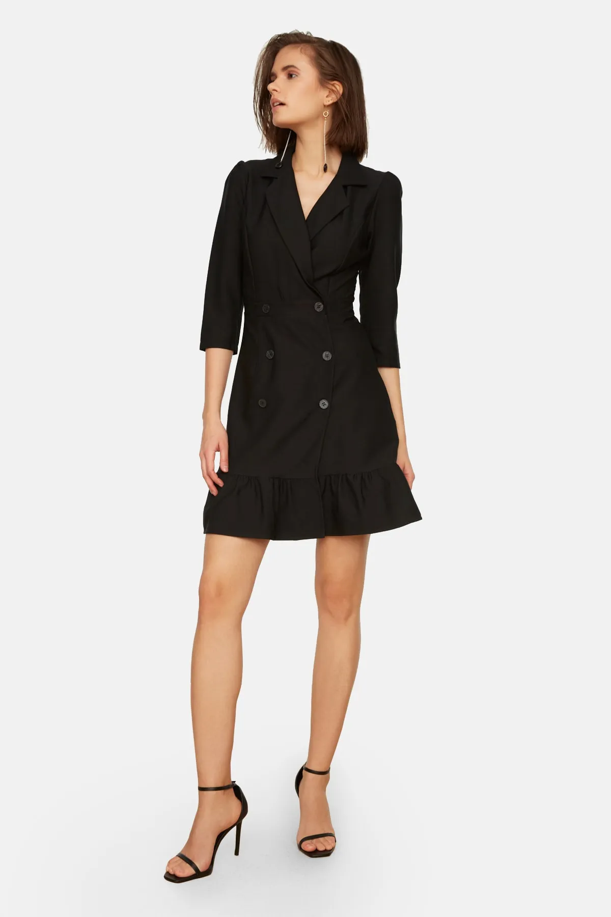 Trendyol Collection  Schwarzes, gewebtes Mini-Jackenkleid mit Knopfdetail TWOSS20EL0407
