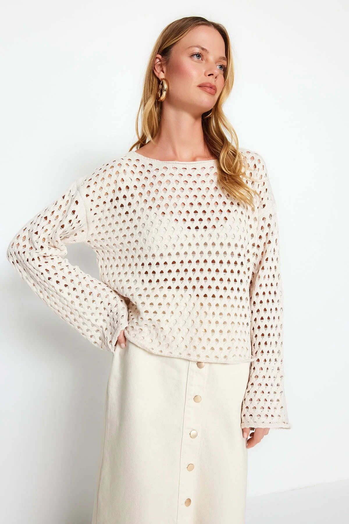 Trendyol Collection  Steindünner Strickpullover mit Lochmuster TWOSS23KZ00050