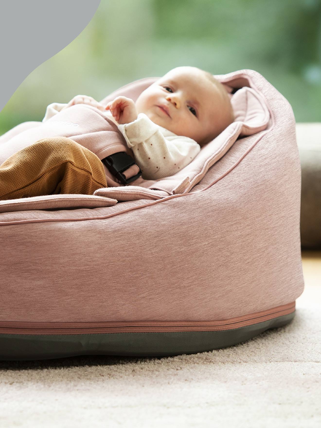 Transat et pouf Doomoo Seat’n Swing BABYMOOV avec balancelle intégrée anthracite