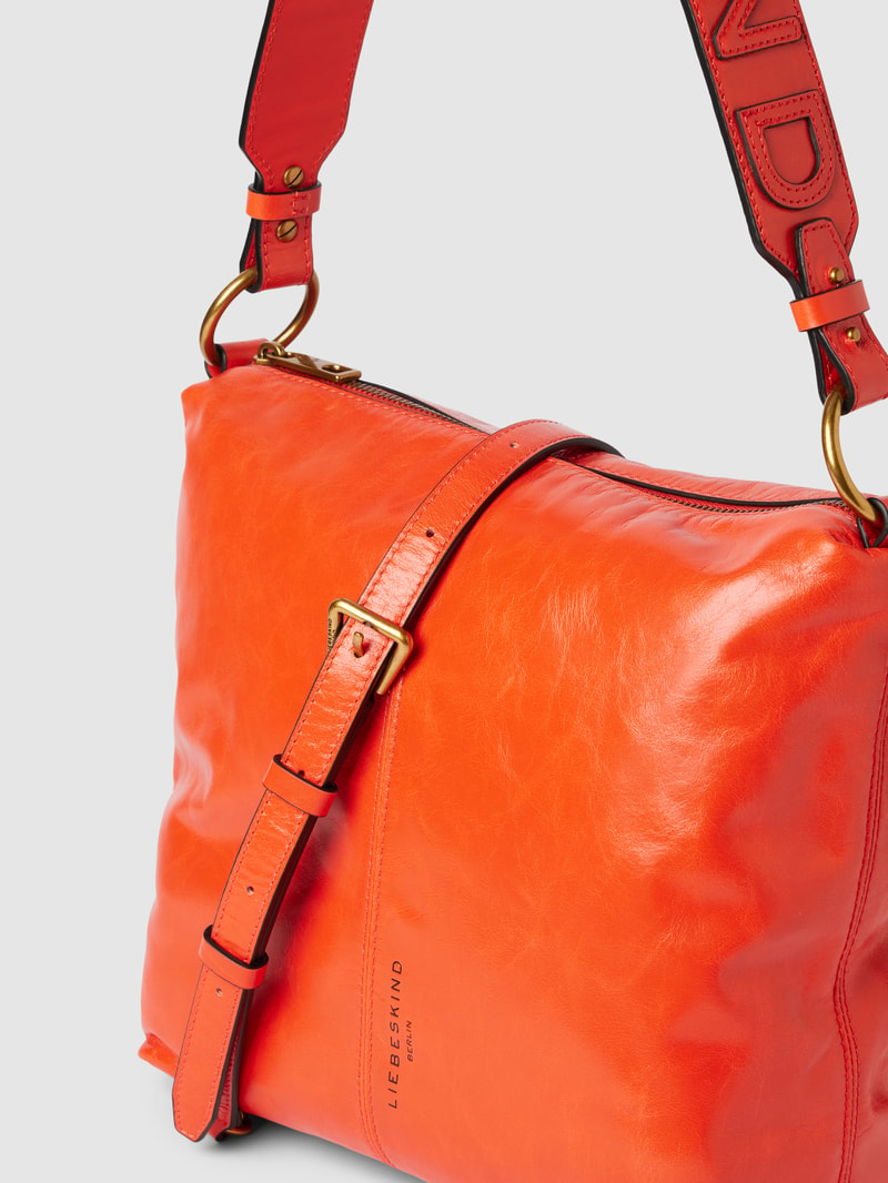 Handtasche mit Label-Detail Modell 'AISSA' in hellrot