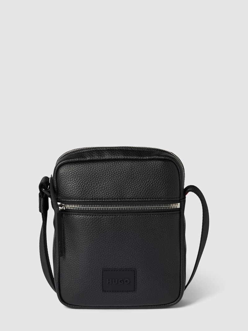 Crossbody Bag mit Label-Patch Modell 'Ethon' in schwarz