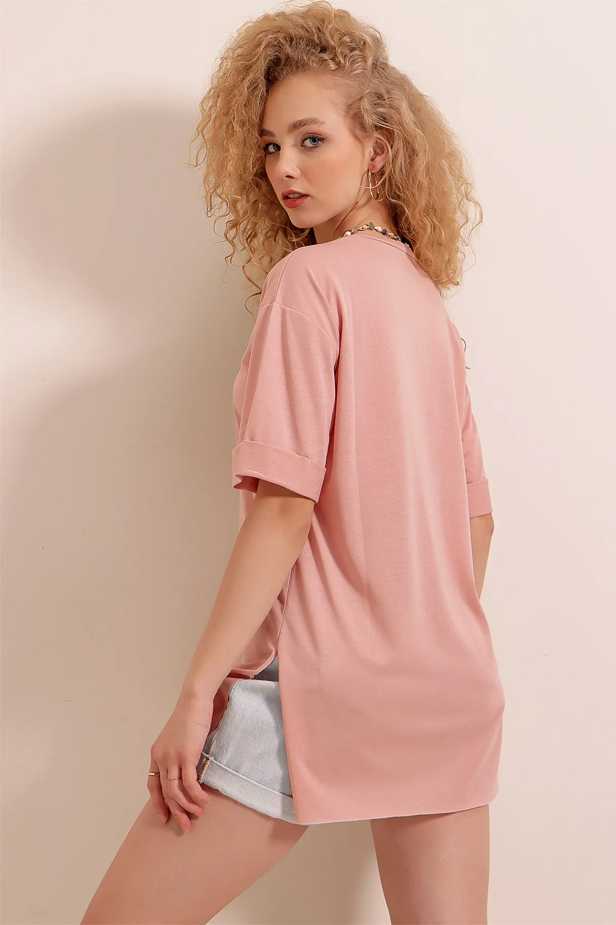 Bigdart  4123 Geschlitztes Oversize-T-Shirt – Puder