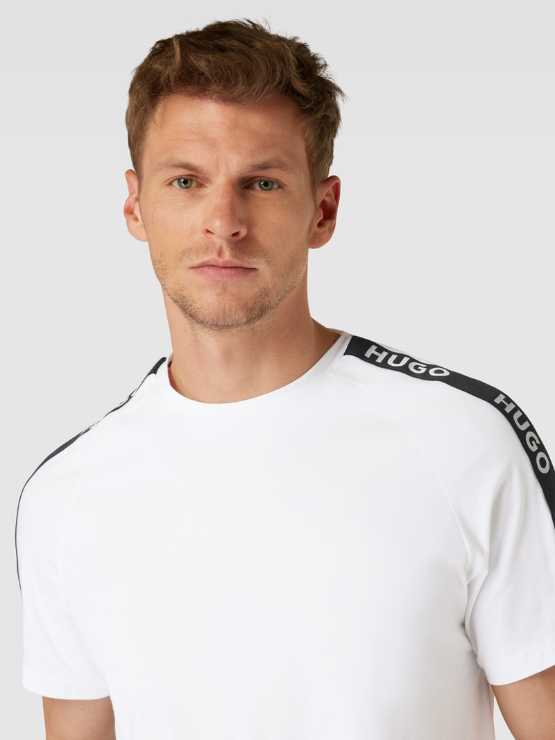 T-Shirt mit Rundhalsausschnitt in weiß