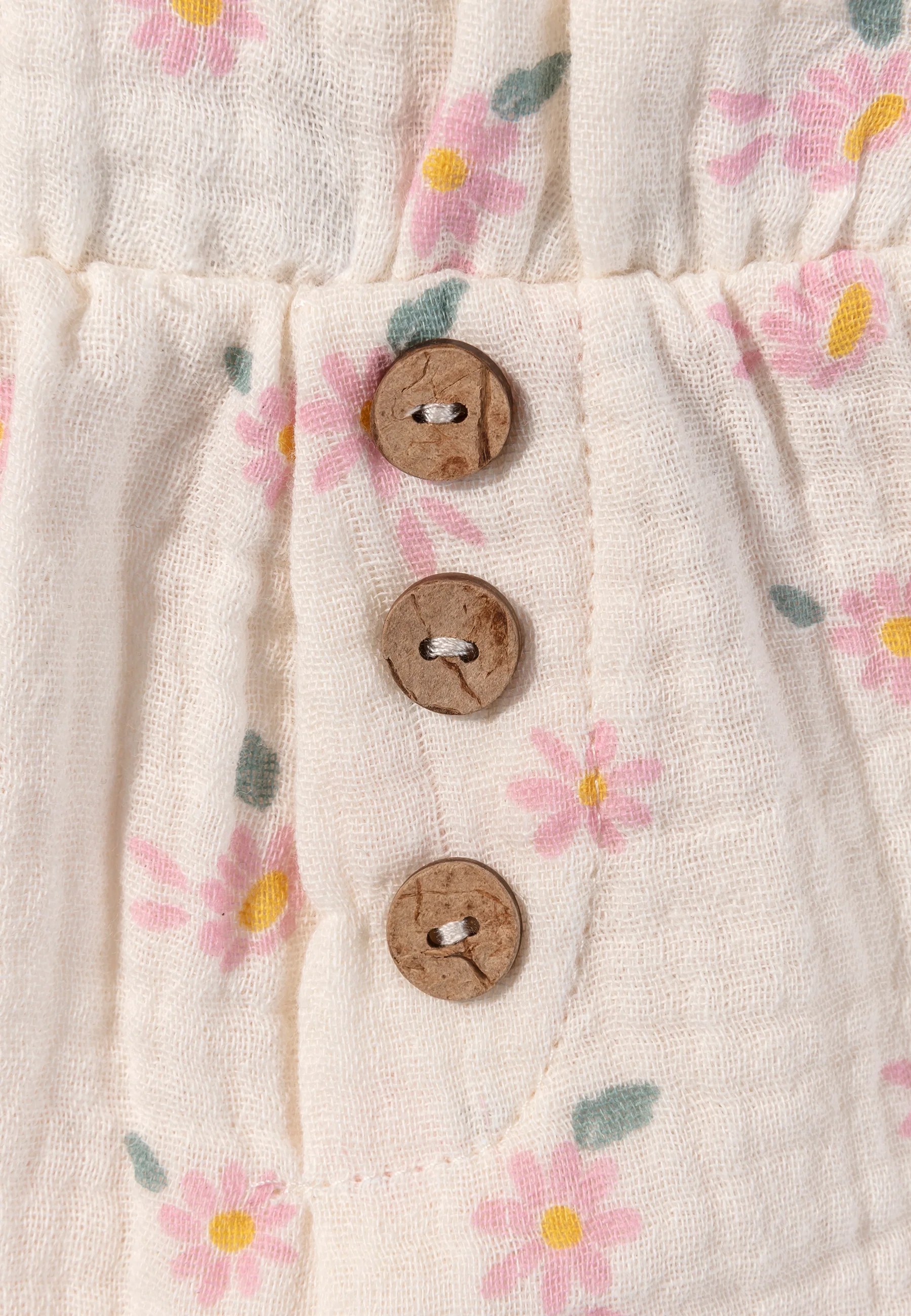 Set Shirt + Shorts bedruckt mit Gänseblümchen