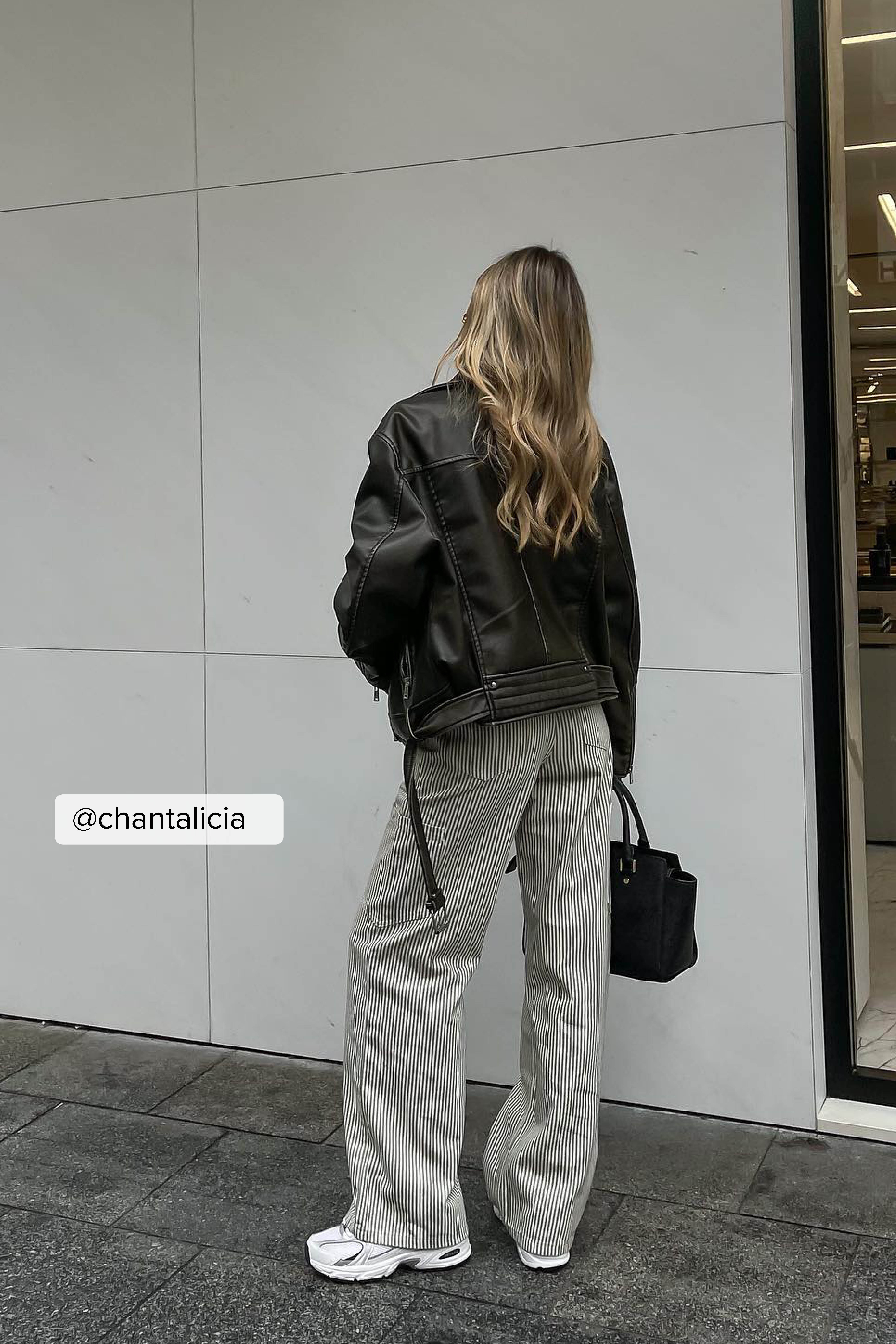 Cargo-Jeans mit weiten Beinen