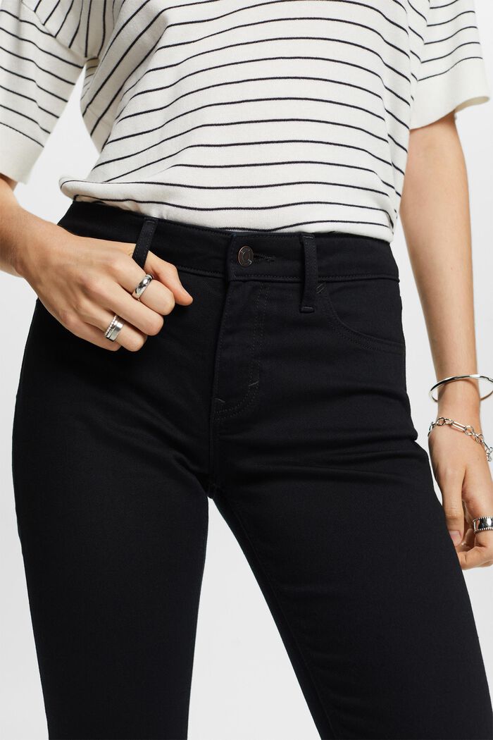 Mid-Rise-Stretchjeans in schmaler Passform
