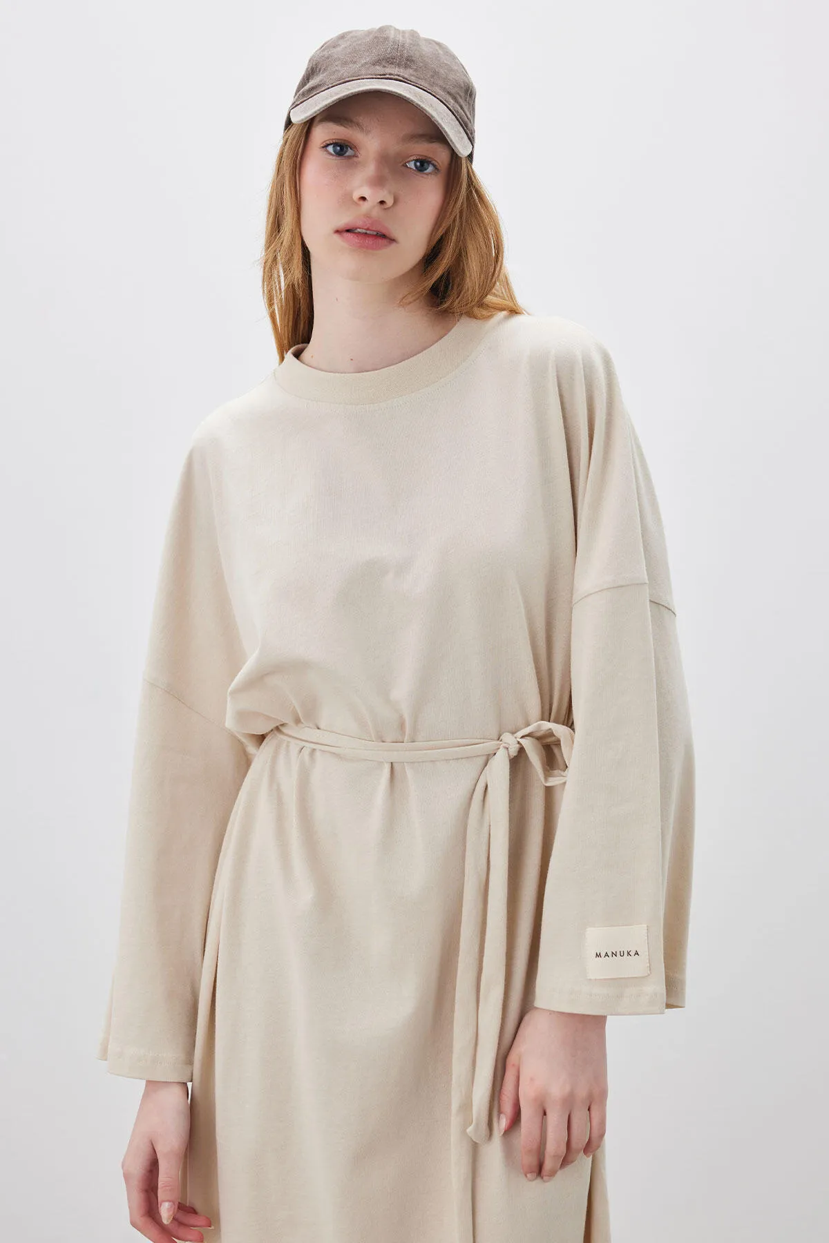 Manuka  Übergroßes langes Freizeitkleid Beige