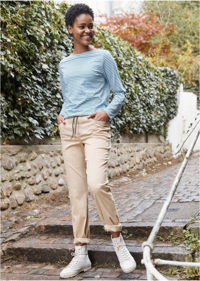 Langarmshirt mit U-Boot Ausschnitt