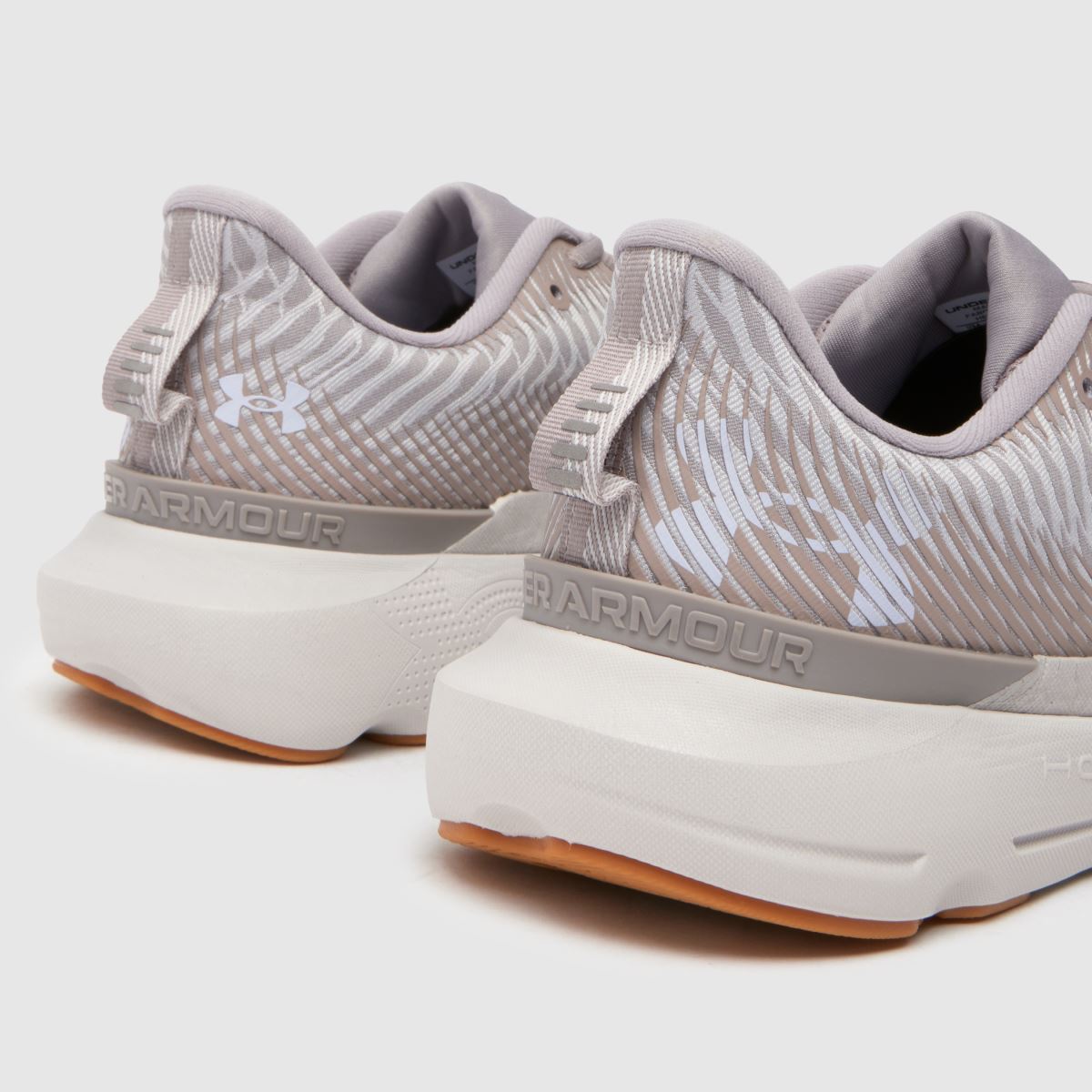 Under Armour Infinite Pro cipők szürke színben