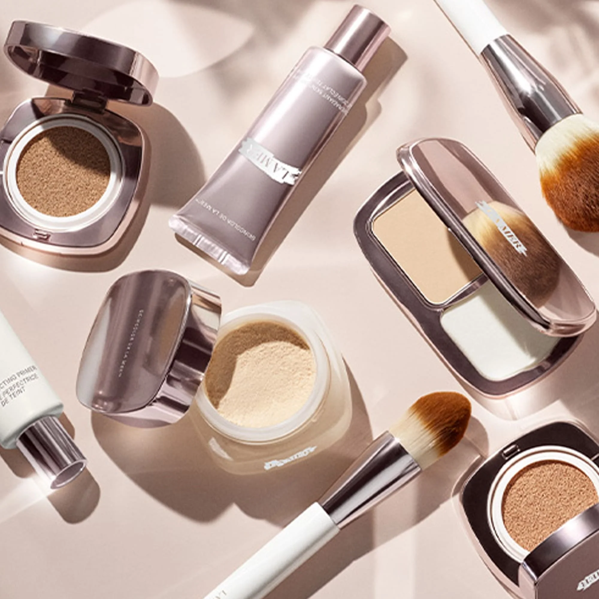 Skincolor Luminous Lifting Cushion Foundation SPF20 - Vloeibare foundation