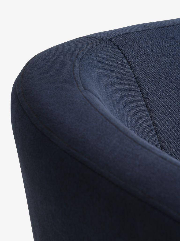 GISTRUP 3-seters sofa GISTRUP marineblått stoff