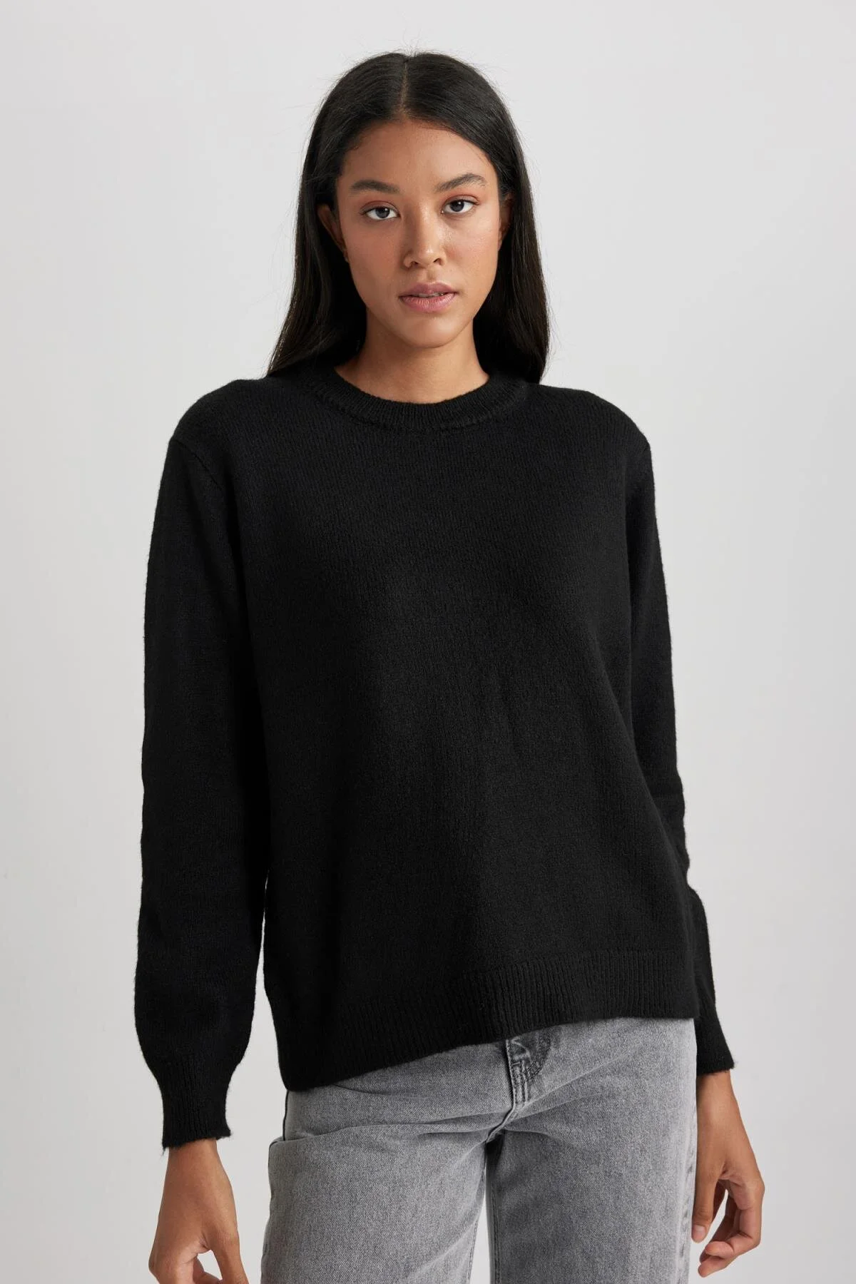 DeFacto  Pullover mit Rundhalsausschnitt und normaler Passform A9500ax23wn