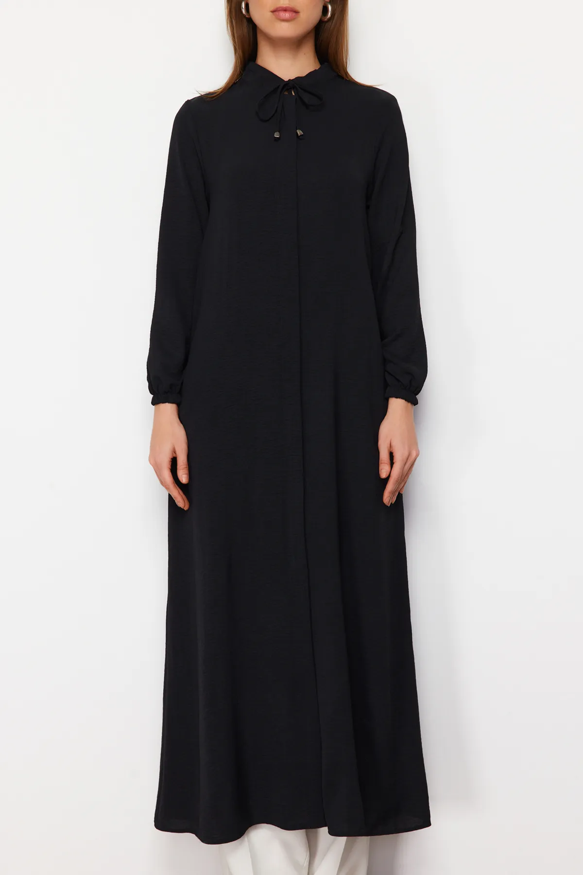 Trendyol Modest  Schwarze gewebte Kappe & Ferace & Abaya TCTSS24KF00025