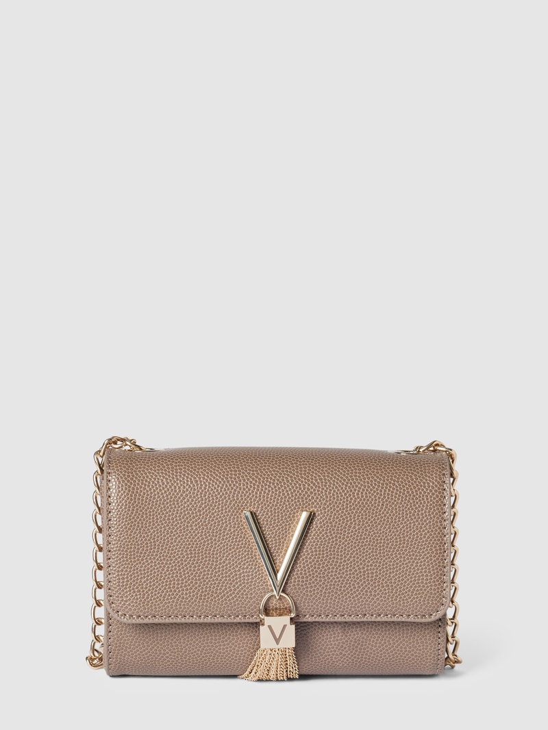 Clutch mit Label-Applikation Modell 'DIVINA' in taupe
