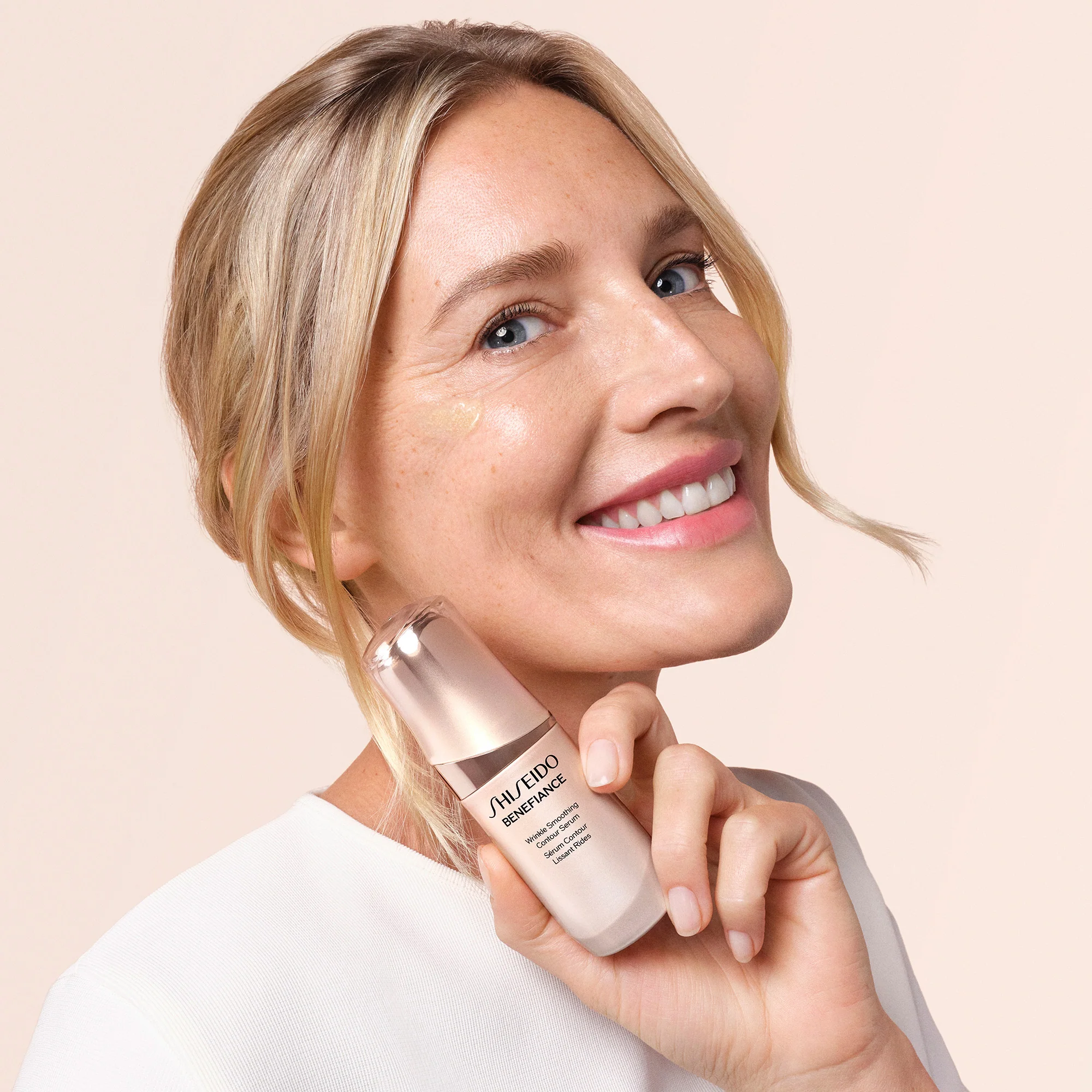Benefiance Wrinkle Smoothing Contour Serum - Serum za lice protiv bora