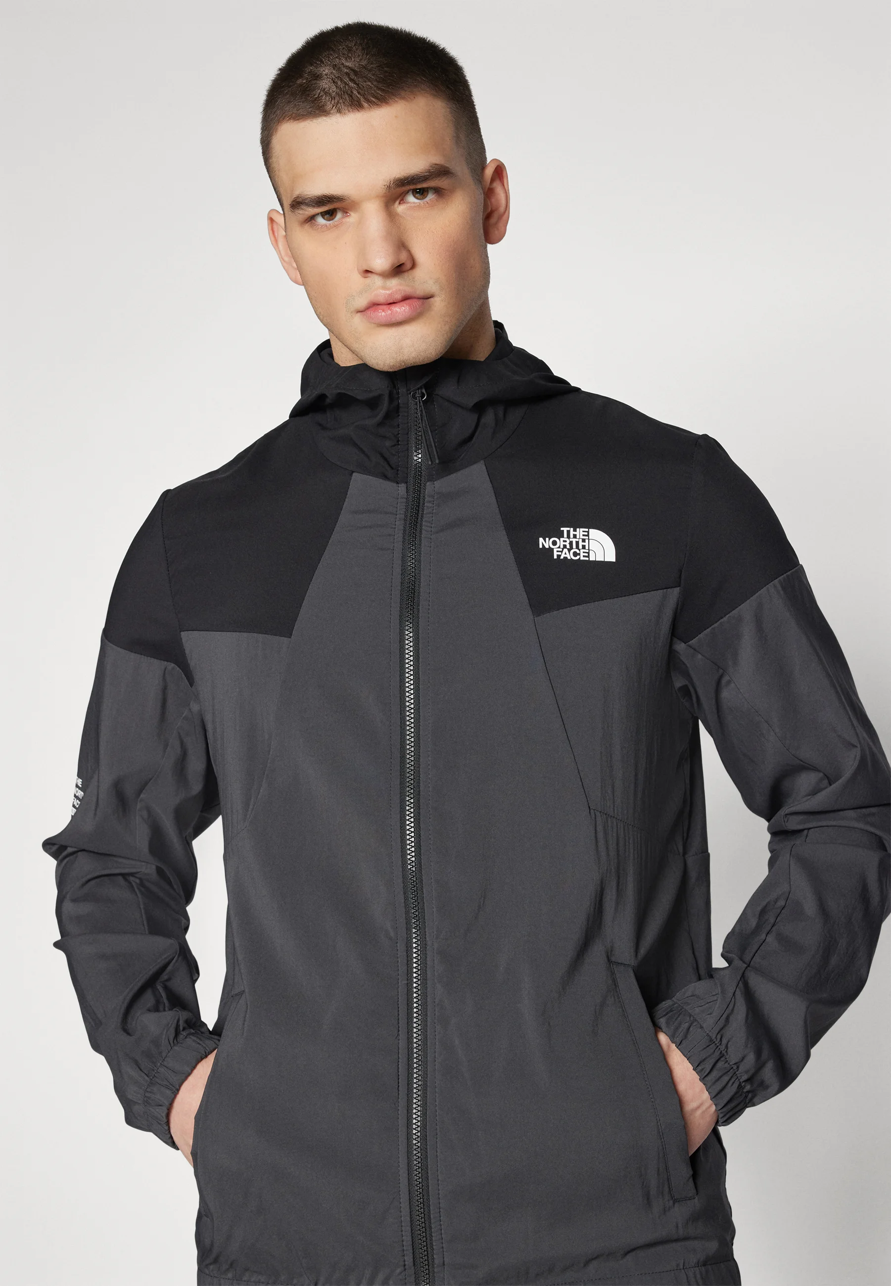 The North Face WIND TRACK HOODIE - Cortavientos