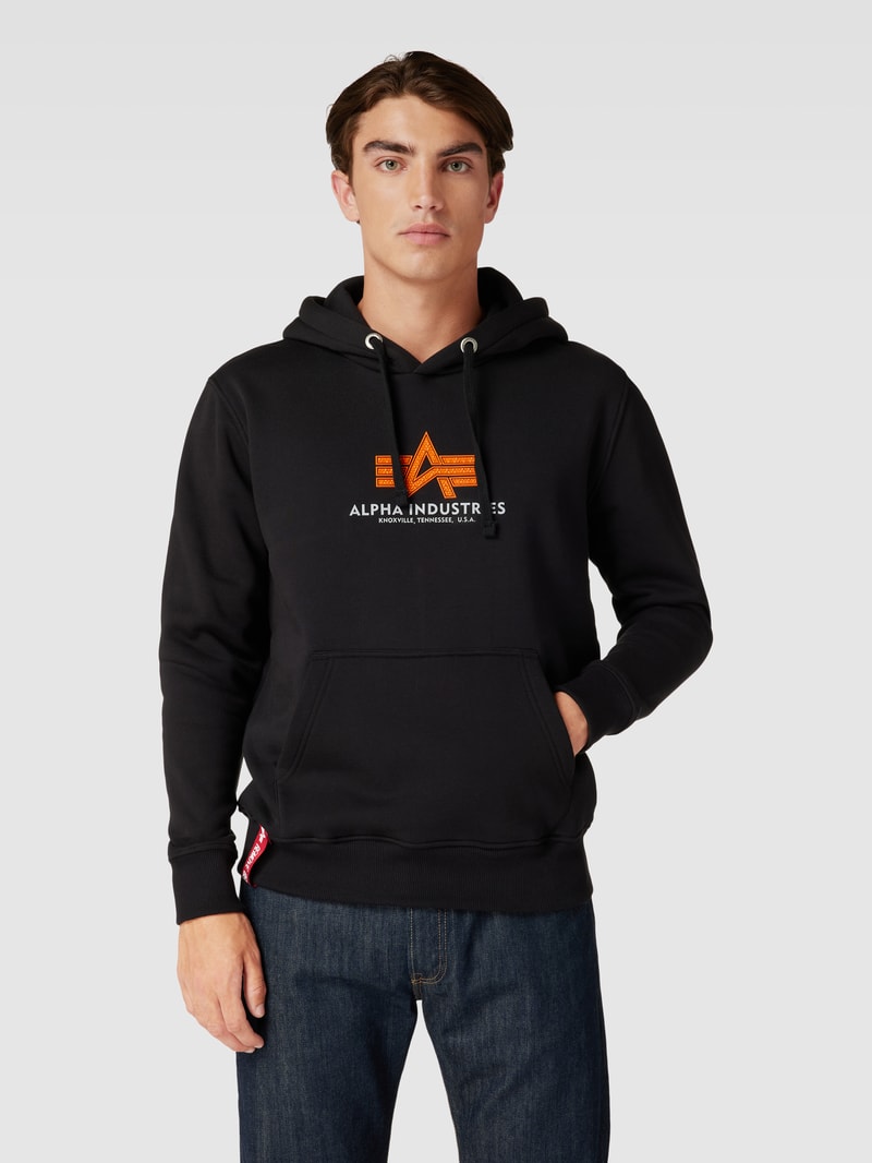 Hoodie mit Label-Print in schwarz