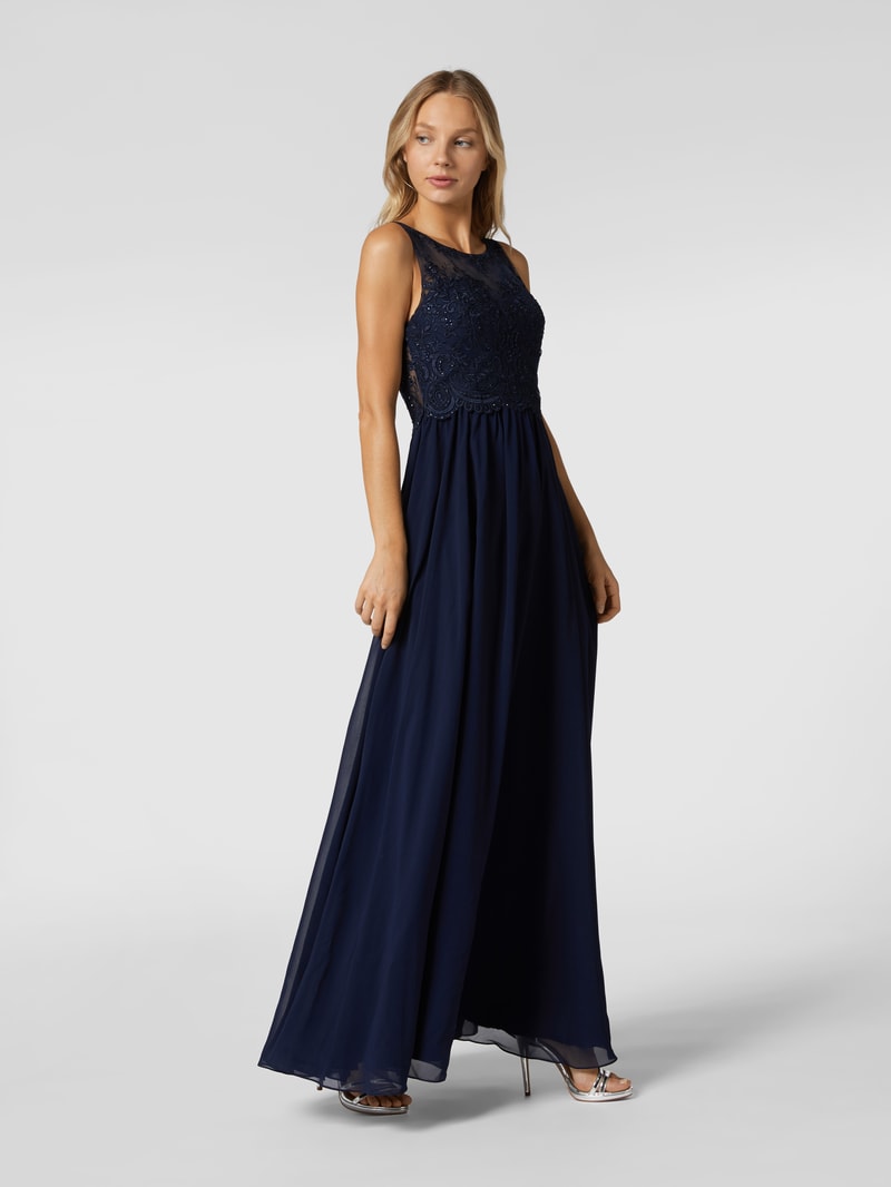 Abendkleid mit Ziersteinen und floralen Stickereien in dunkelblau