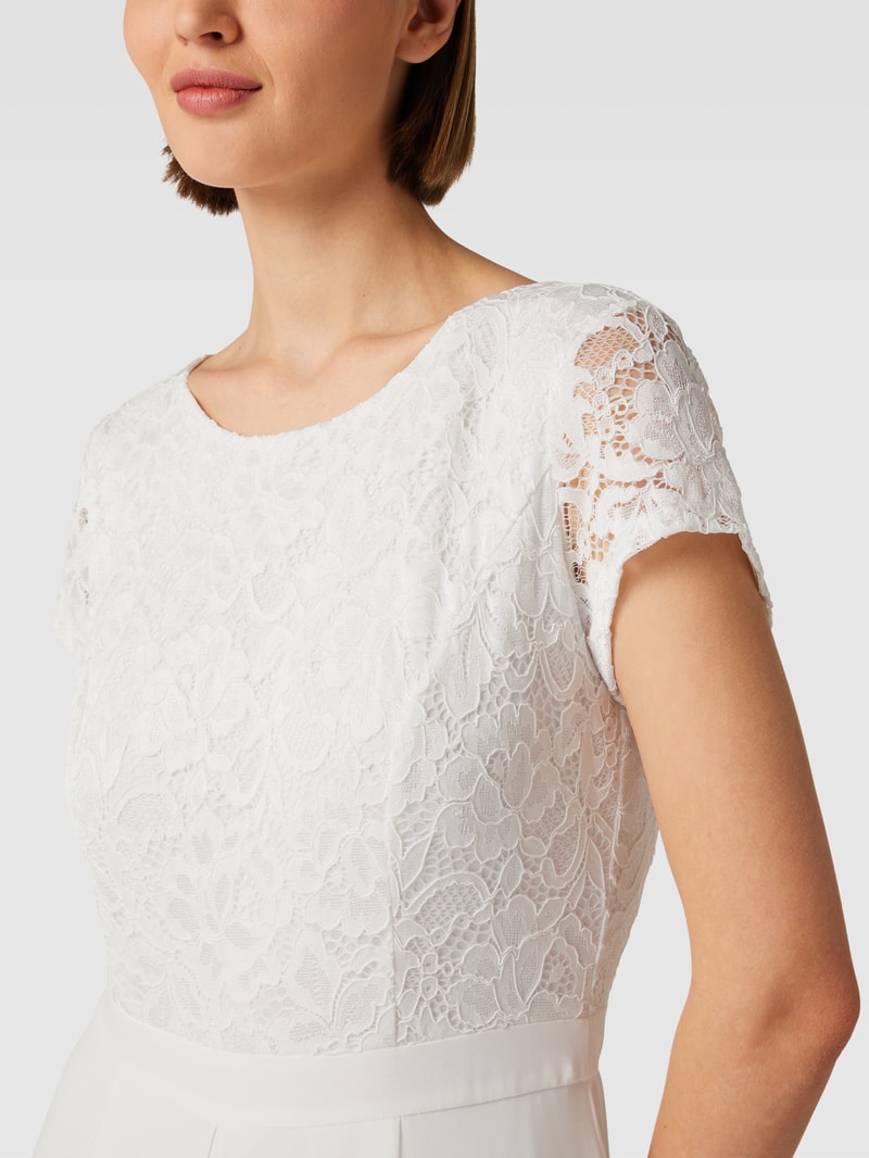 Jumpsuit mit floralem Strukturmuster in offwhite
