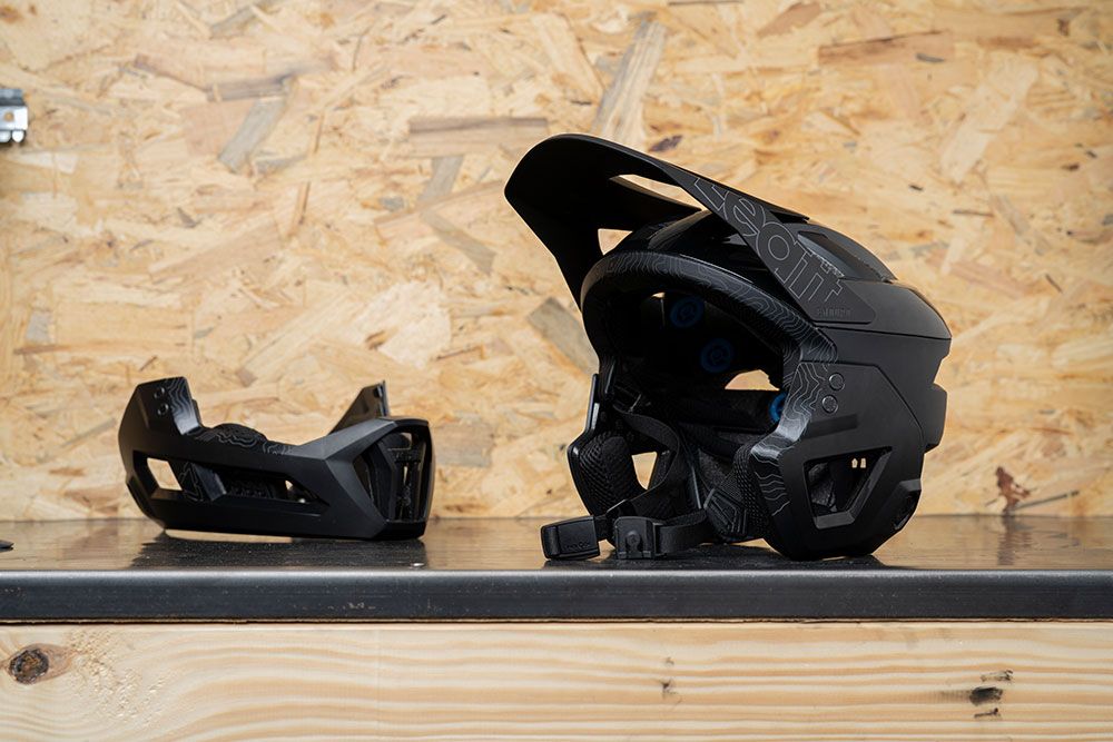 Leatt 3.0 Enduro - Fullface Helm kaufen | Bike-Discount
