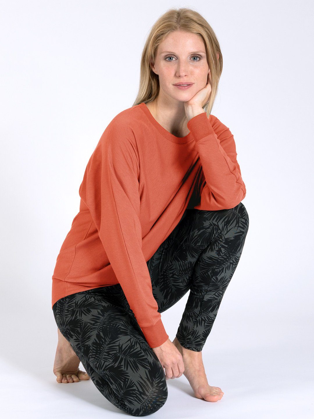 Magadi Yoga & Relax Shirt Anna aus weichem Naturmaterial