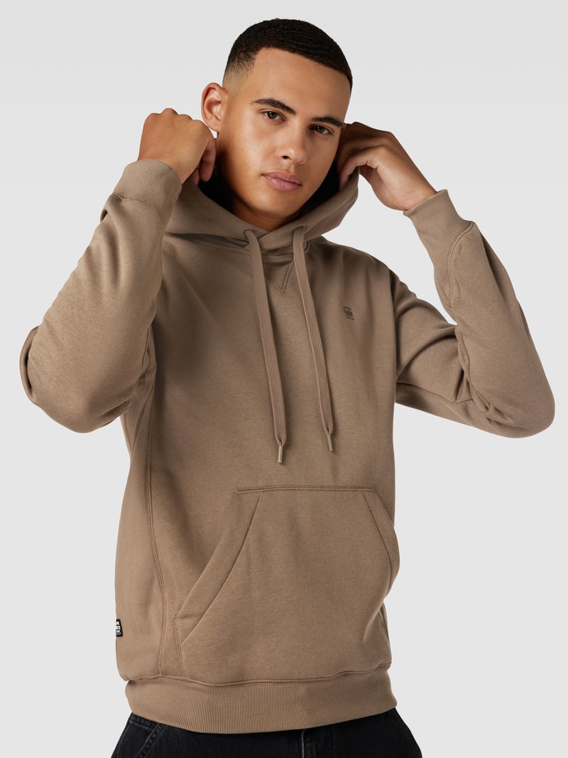 Hoodie mit Kapuze in haselnuss braun