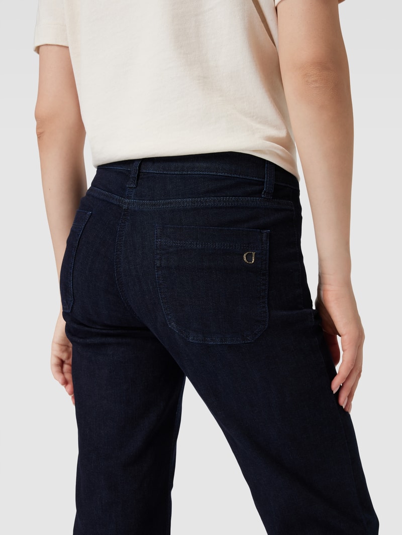Jeans mit Eingrifftaschen Modell 'TESS' in dunkelblau