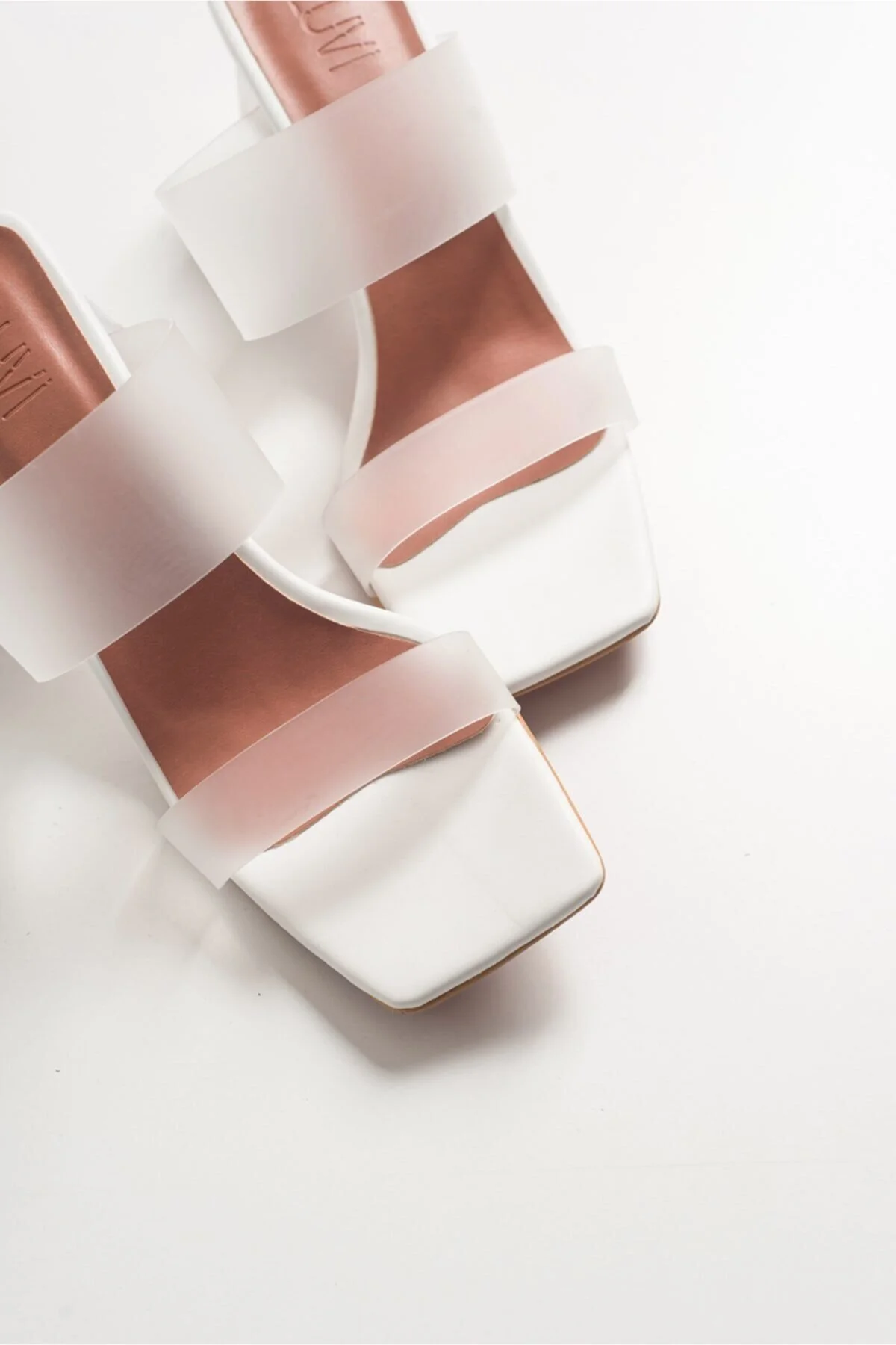 LuviShoes  Weiße Hautabsätze für Damen, transparente Damenhausschuhe 123