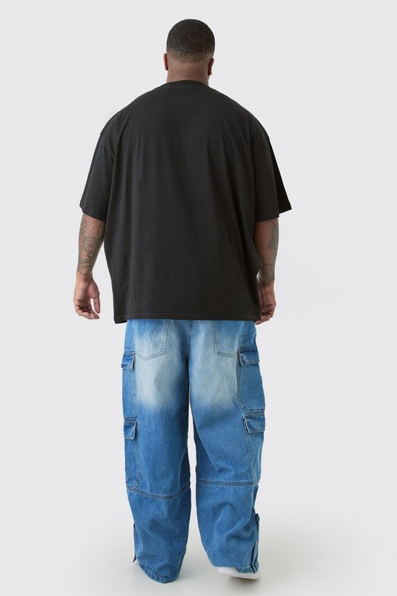 Plus lockere Cargo-Jeans mit Bm-Applikation und Taschen